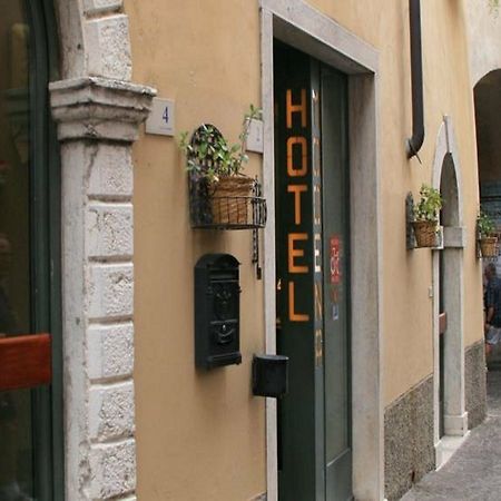 Hotel Modena Old Town Malcesine Luaran gambar