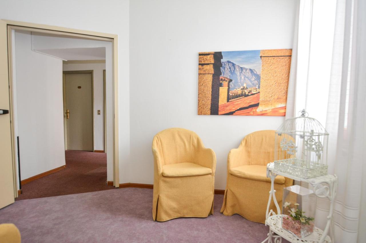 Hotel Modena Old Town Malcesine Luaran gambar