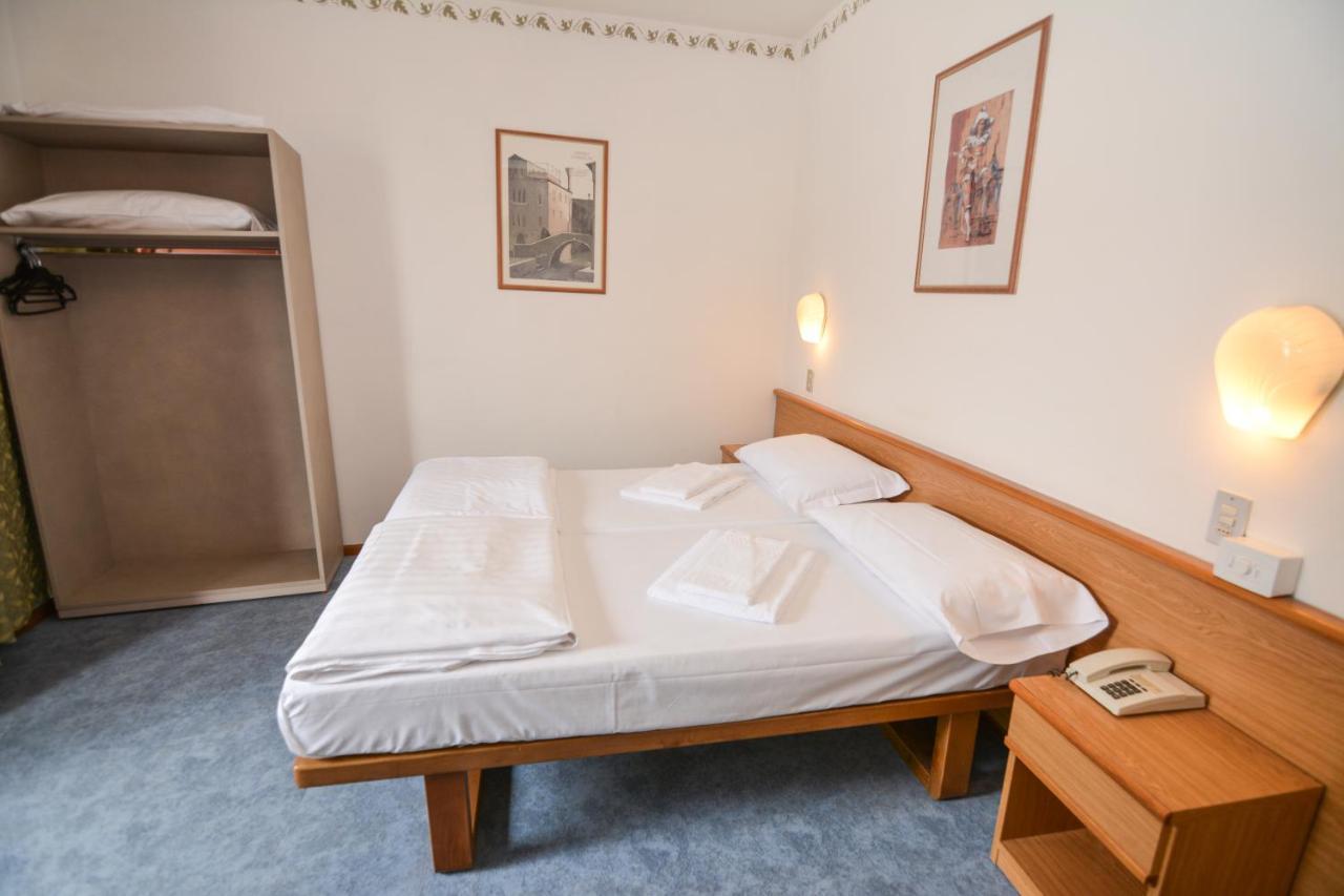 Hotel Modena Old Town Malcesine Luaran gambar