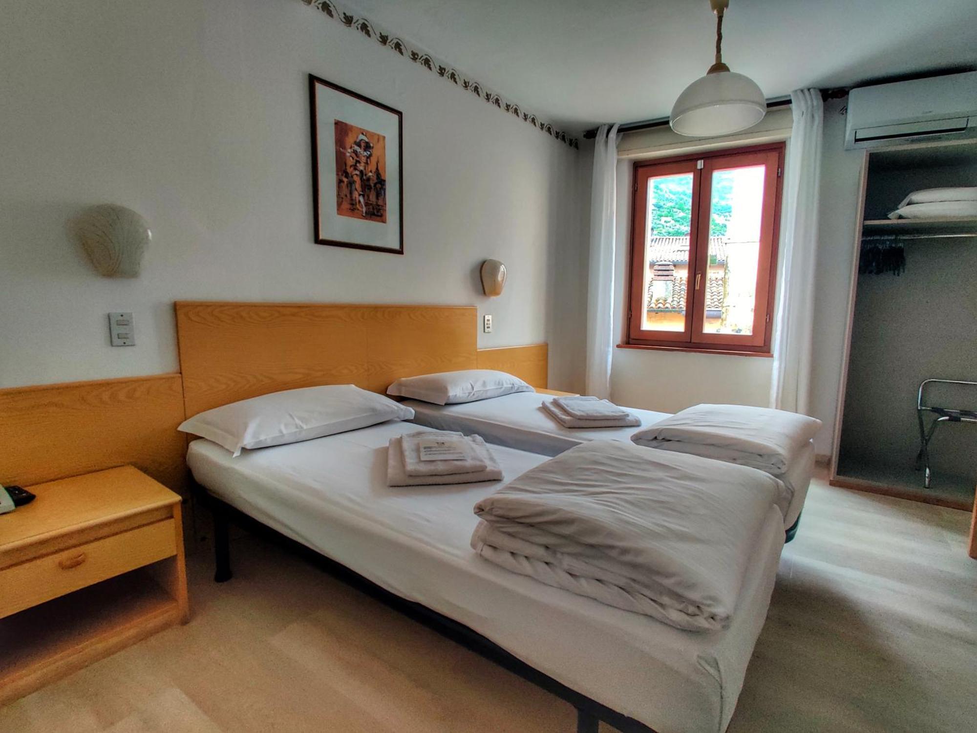 Hotel Modena Old Town Malcesine Luaran gambar